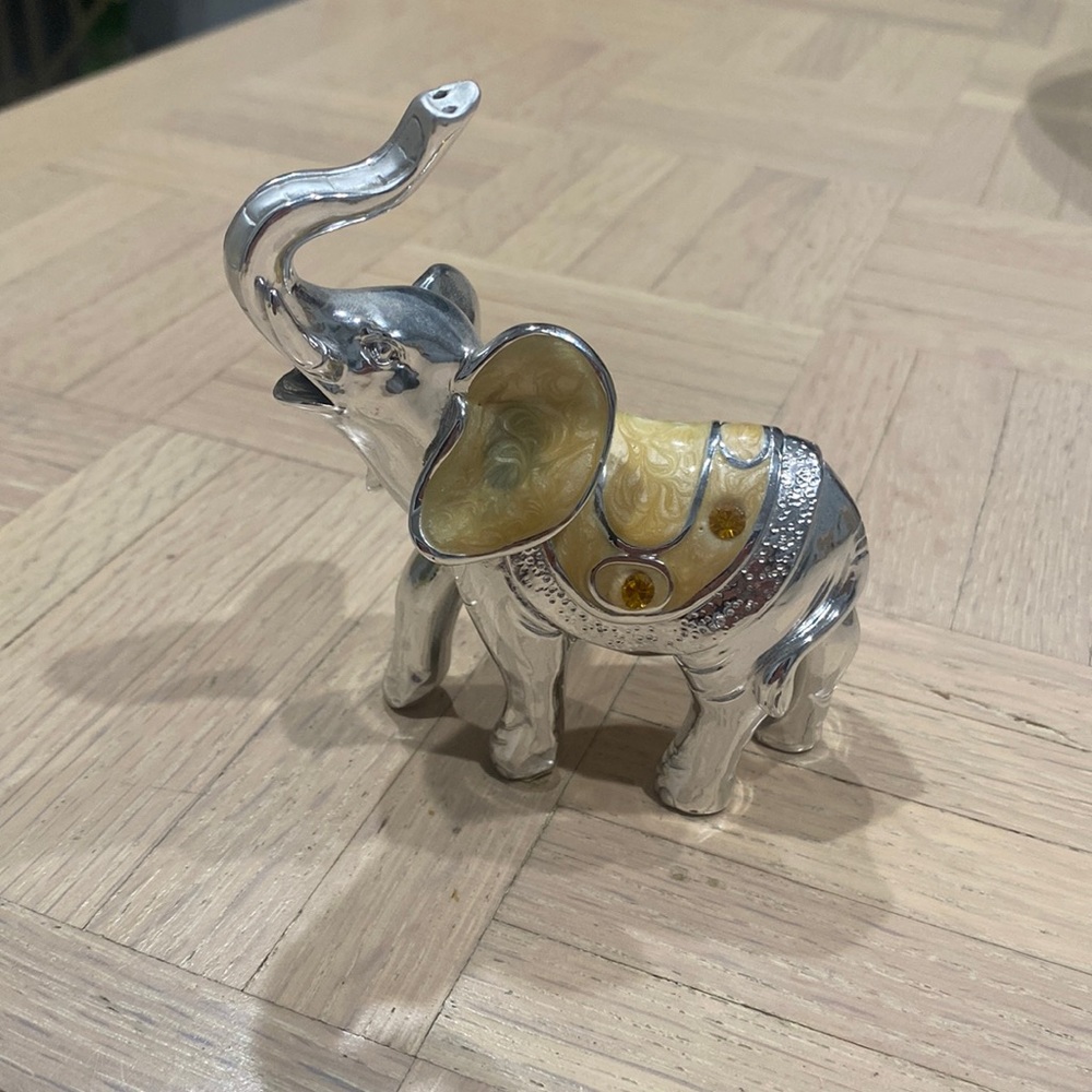 Silver Elephant Figure Statue Decor
